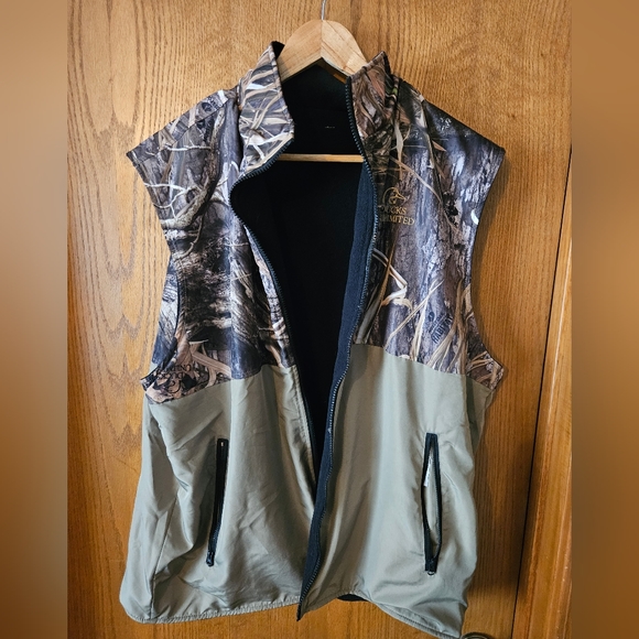 Ducks Unlimited Vest - Picture 1 of 2